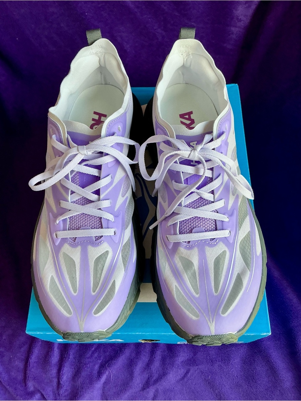 HOKA Unisex Women's 11.5/Mens 10 Lavender Lightweight Running Sneakers - Picture 3 of 3